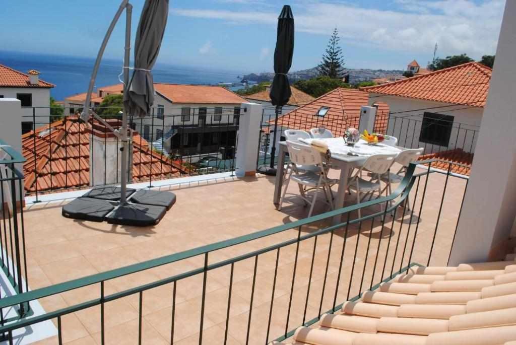 Vila Rosa - Renovated House Overlooking The Sea Funchal  Exterior photo